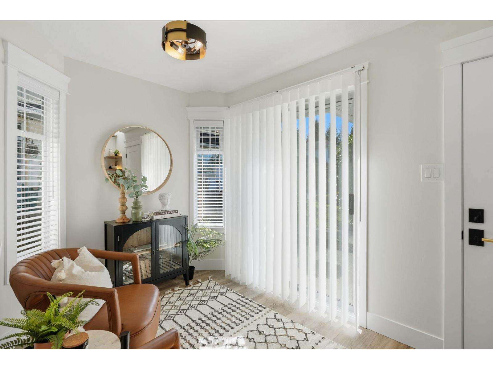 100 8737 212 STREET, Langley