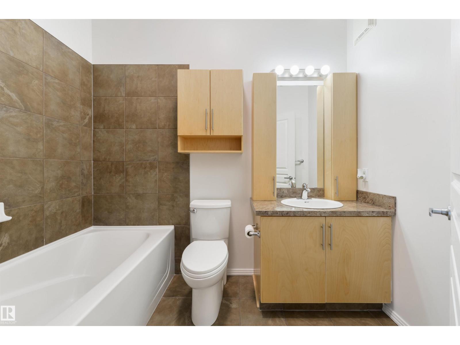 #405 10531 117 ST NW, Edmonton