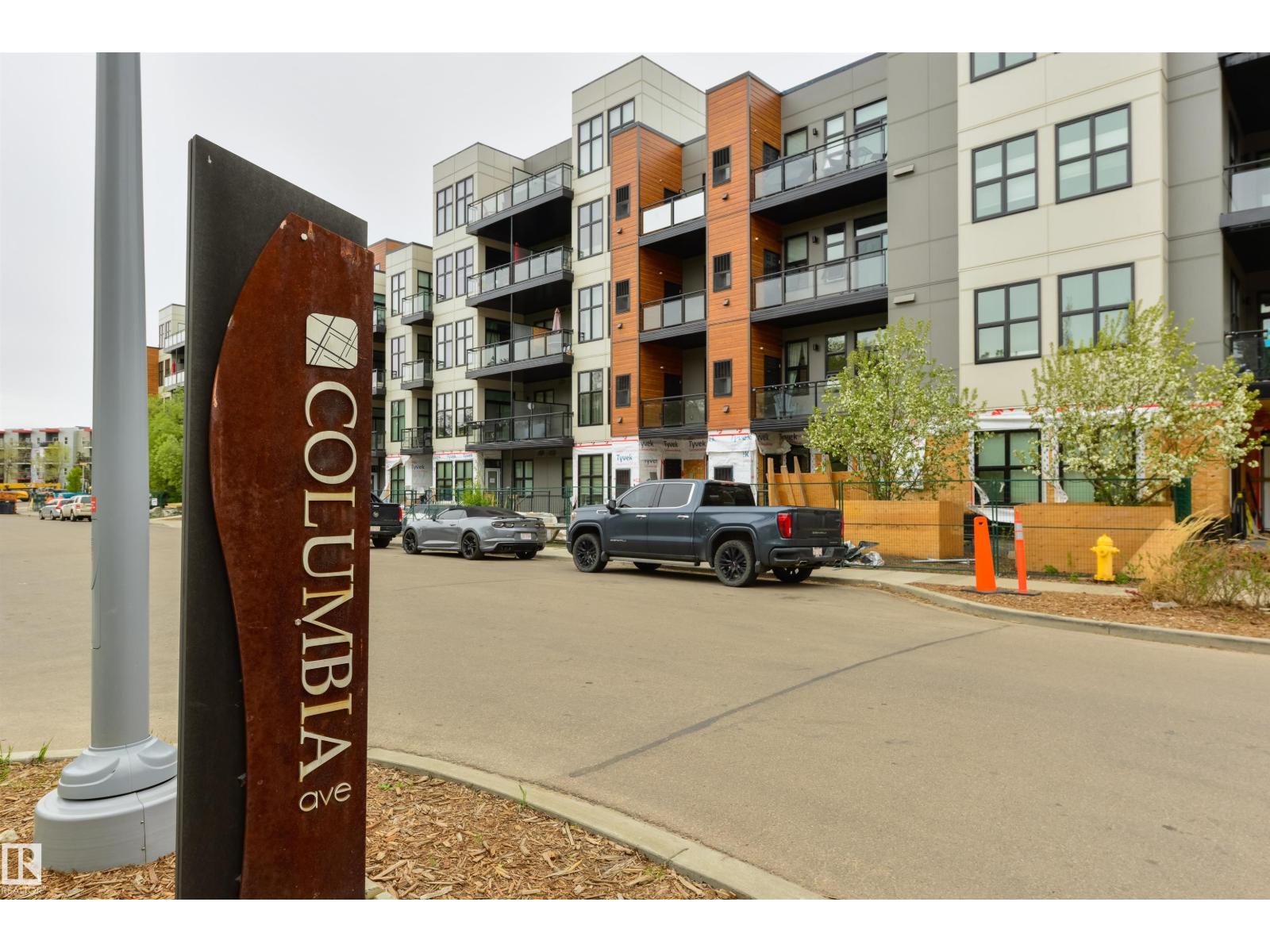 #405 10531 117 ST NW, Edmonton