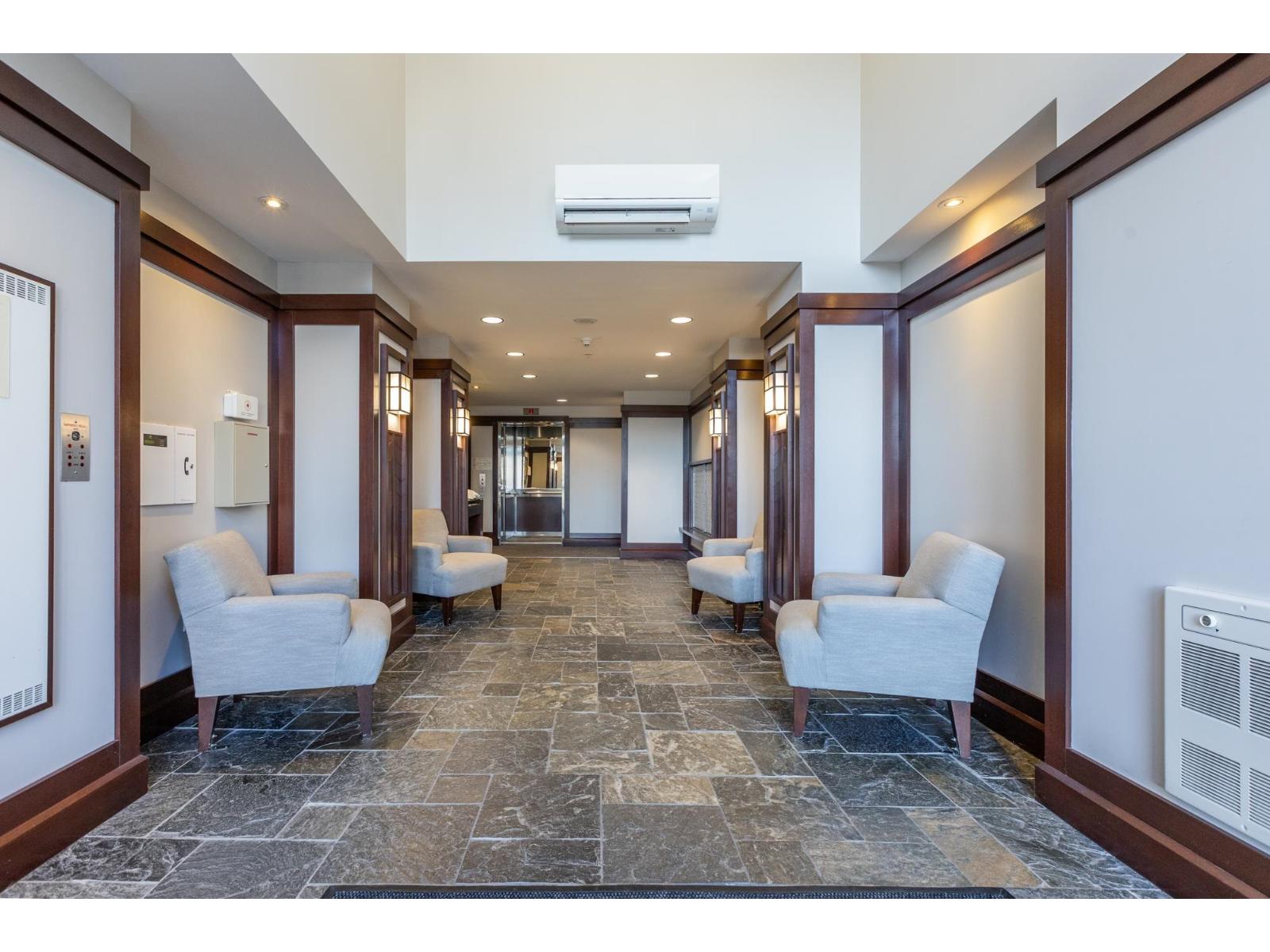 103 1551 FOSTER STREET, White Rock