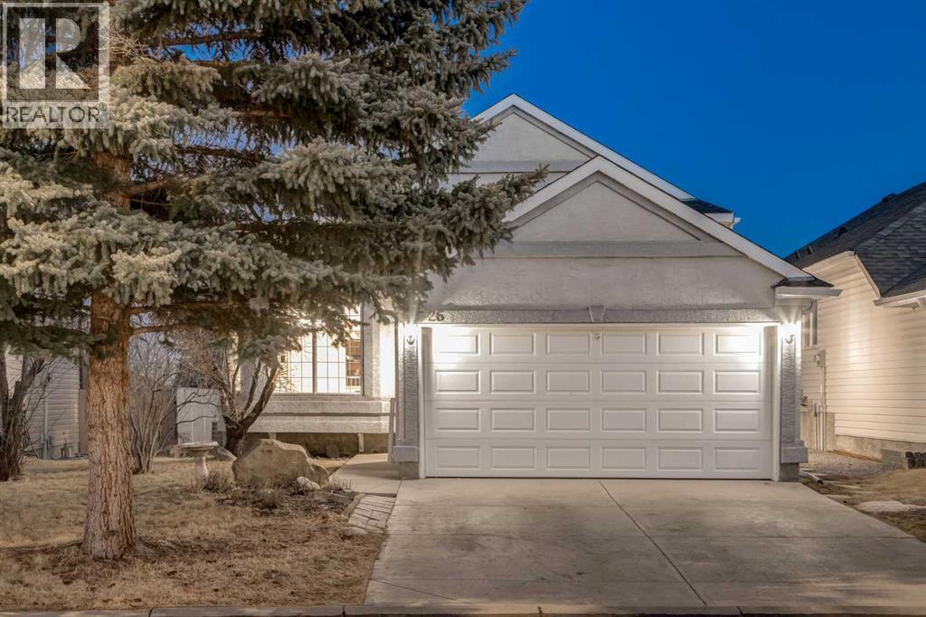26 Somercrest Circle SW, Calgary, Alberta