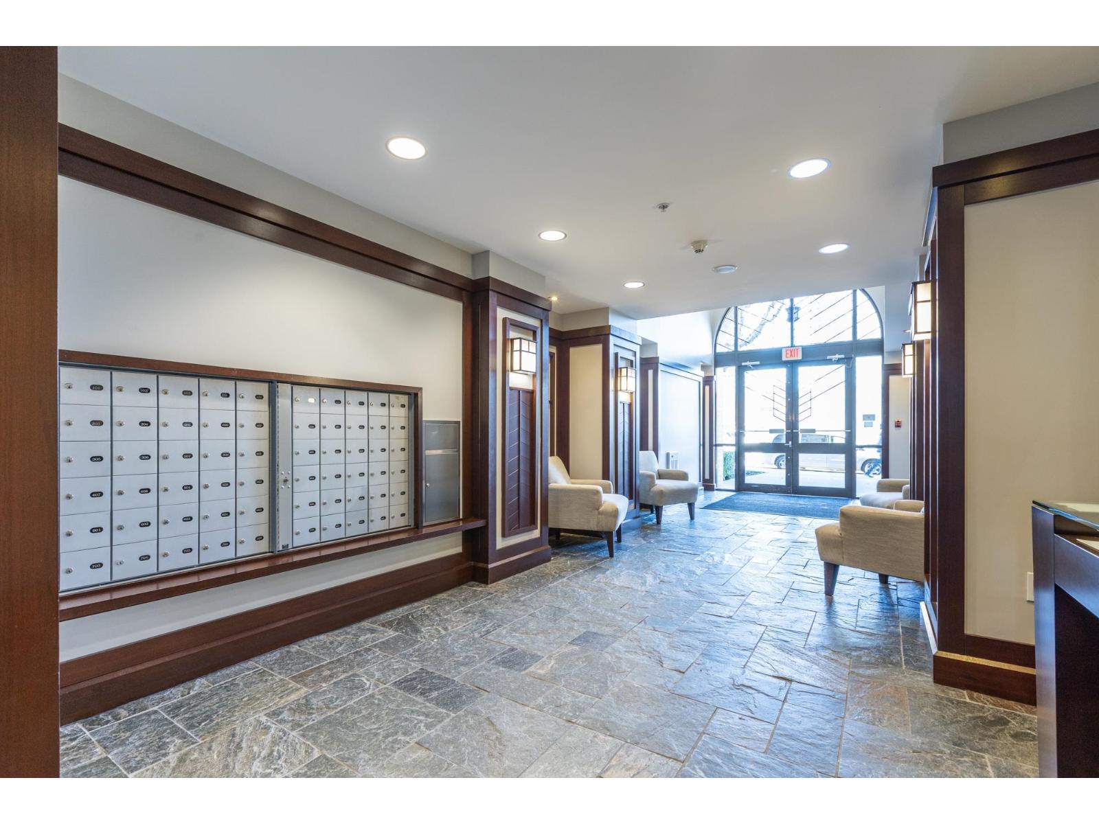 103 1551 FOSTER STREET, White Rock