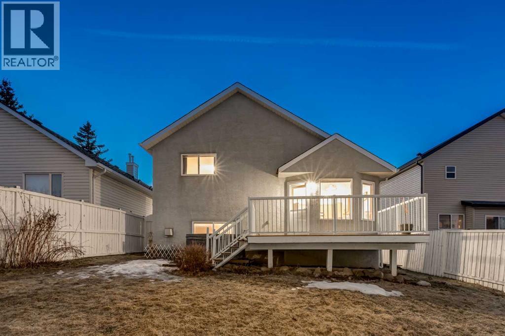 Single Family House 3 Level for Sale in  Somercrest Circle SW Somerset Calgary 