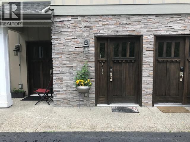 2011 PERRIER Road Unit# 203, Nelson