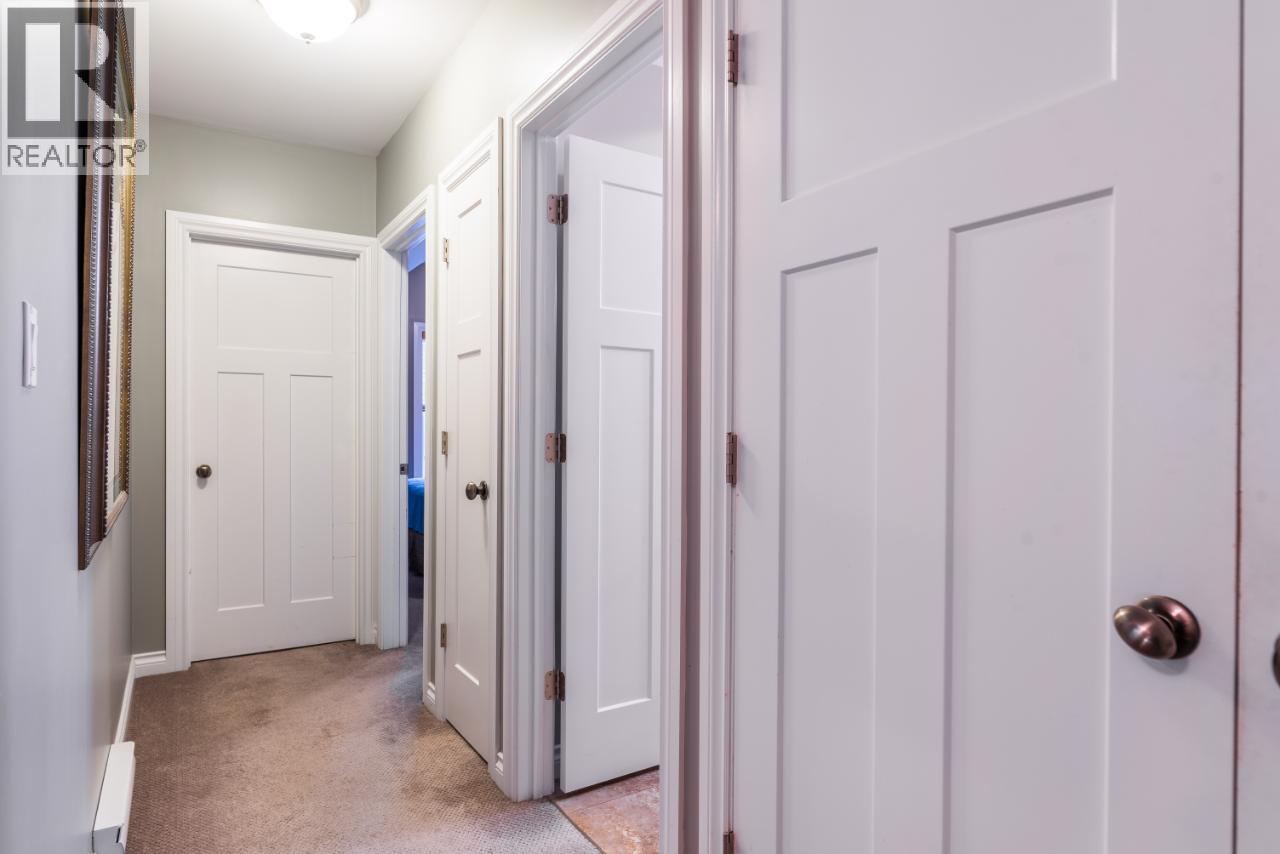 2011 PERRIER Road Unit# 203, Nelson