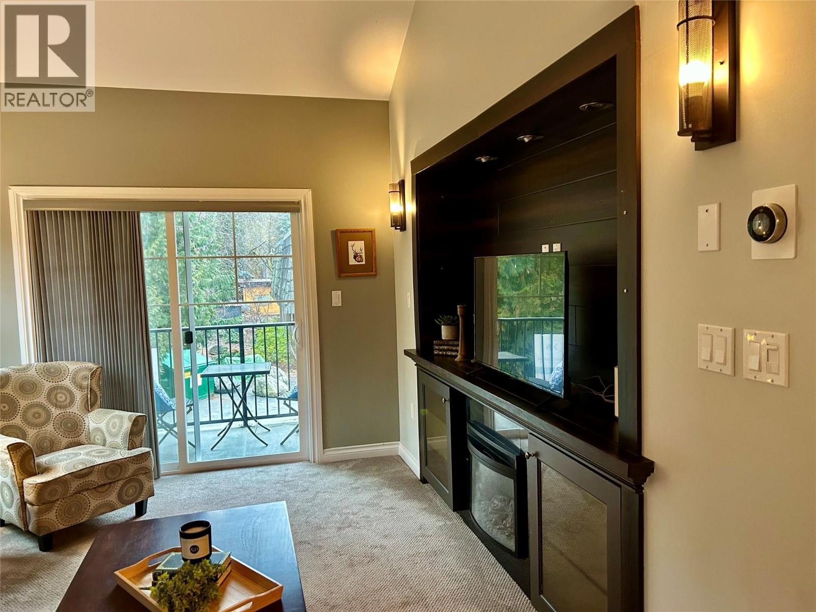 2011 PERRIER Road Unit# 203, Nelson