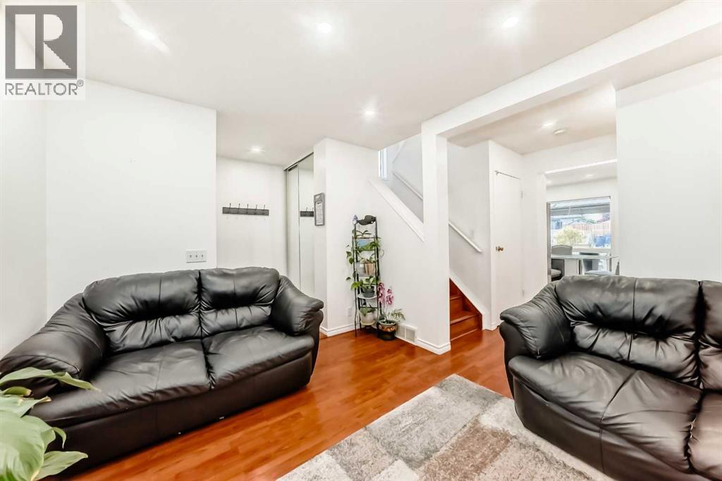 Single Family House for Sale in  Hidden Crescent NW Hidden Valley Calgary 