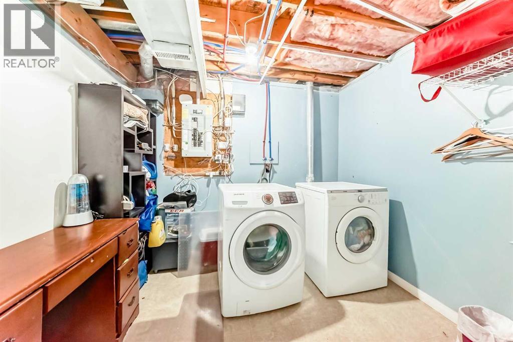 Single Family House for Sale in  Hidden Crescent NW Hidden Valley Calgary 