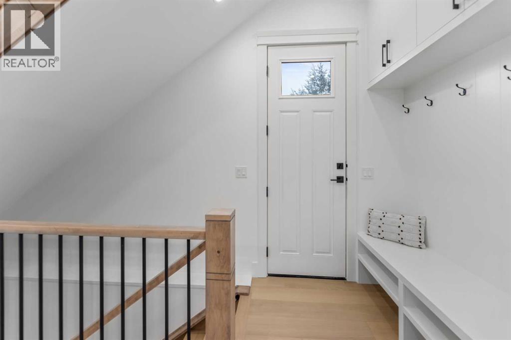 Single Family House for Sale in   Avenue SW North Glenmore Park Calgary 