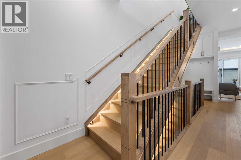 Single Family House for Sale in   Avenue SW North Glenmore Park Calgary 