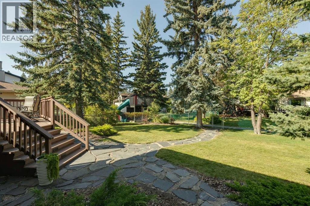 Single Family House Bungalow for Sale in  Vardana Place NW Varsity Calgary 