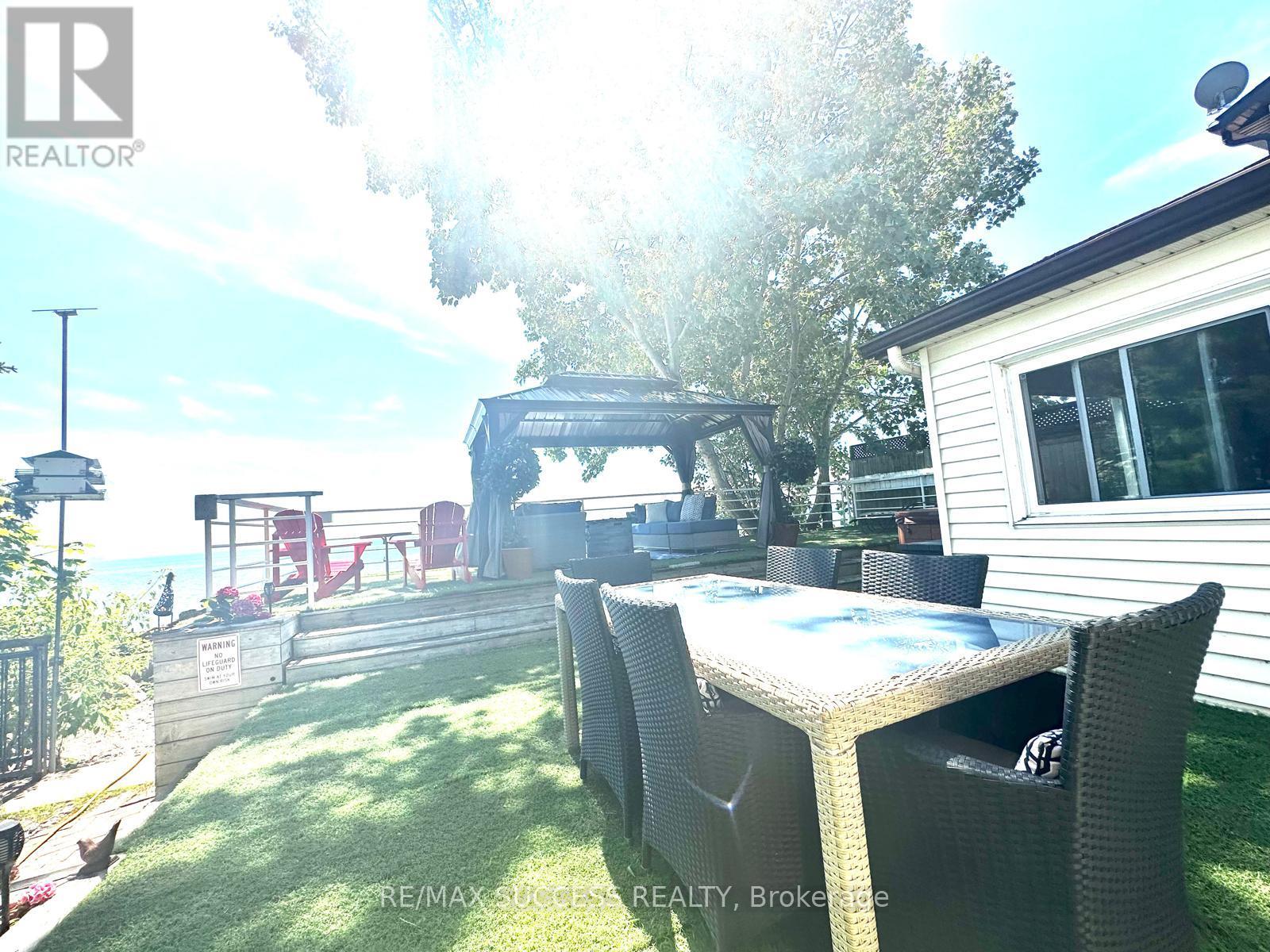 2738 NORTH SHORE DRIVE - 32