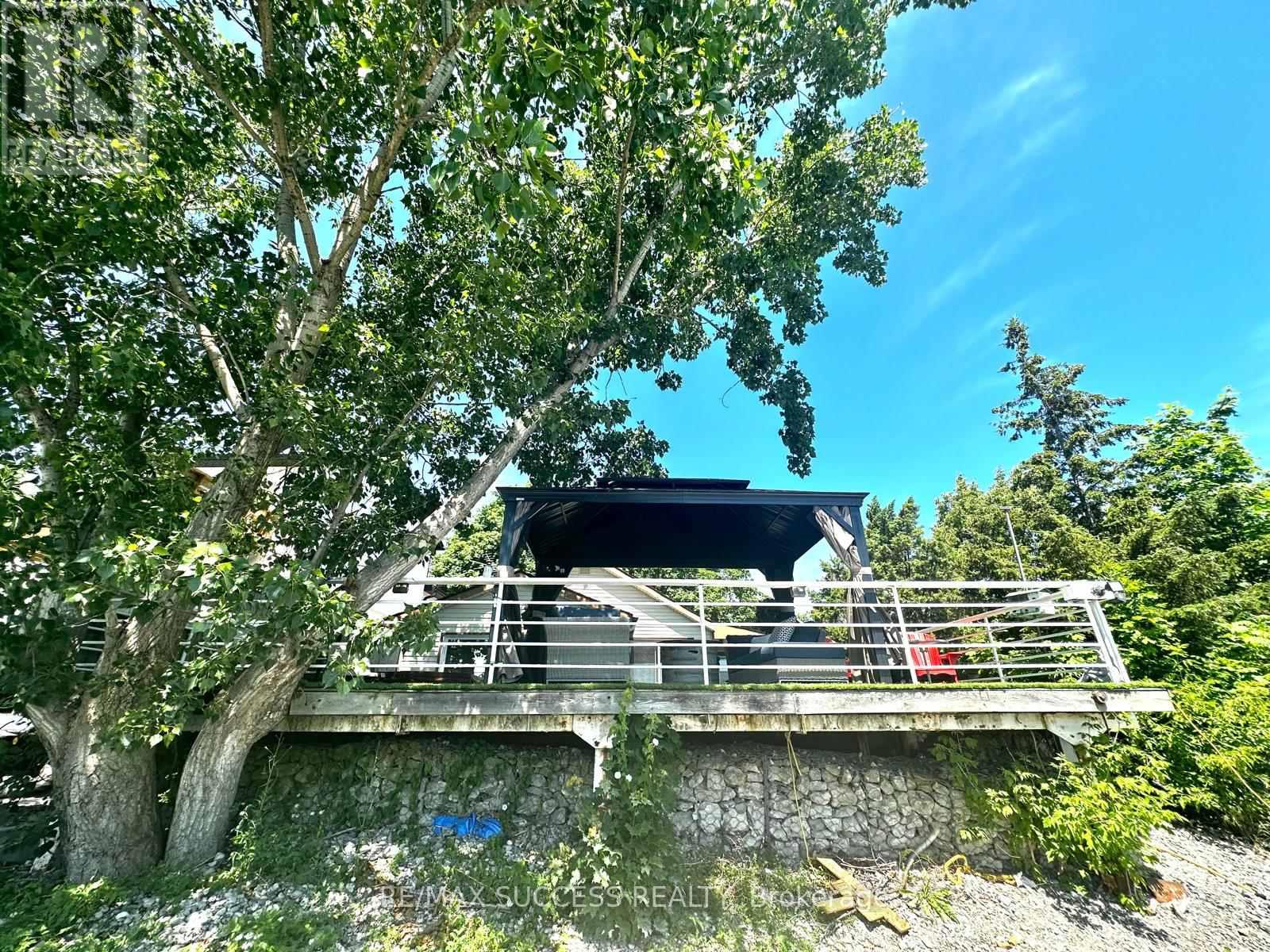 2738 NORTH SHORE DRIVE - 34