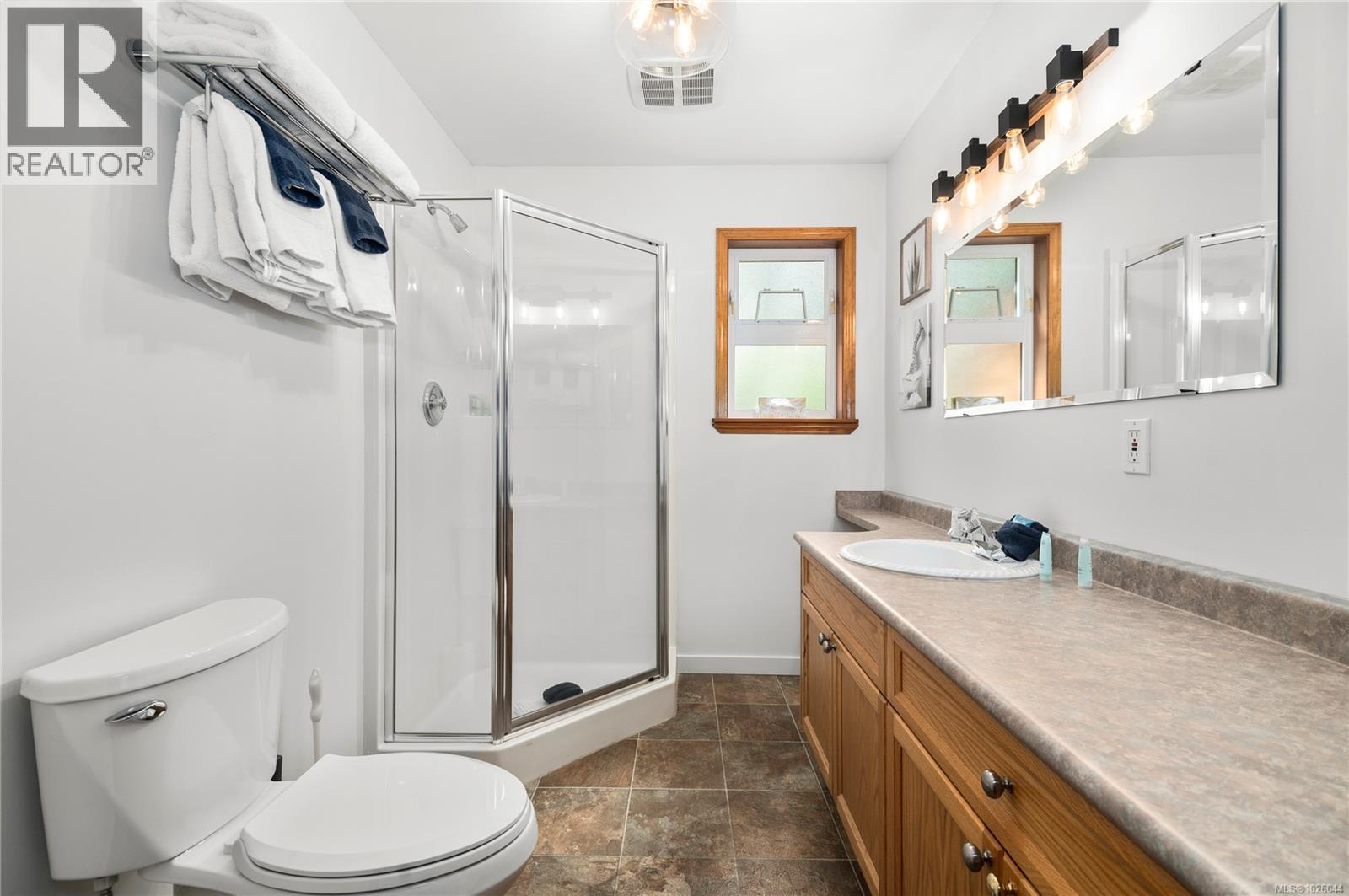 15078 Ripple Rock Rd, Campbell River