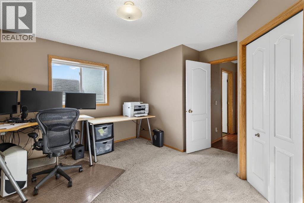 Single Family House 4 Level for Sale in  Coventry Green NE Coventry Hills Calgary 