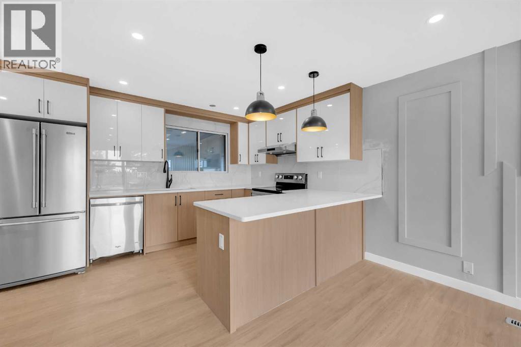 Single Family House Bungalow for Sale in  Falwood Way NE Falconridge Calgary 