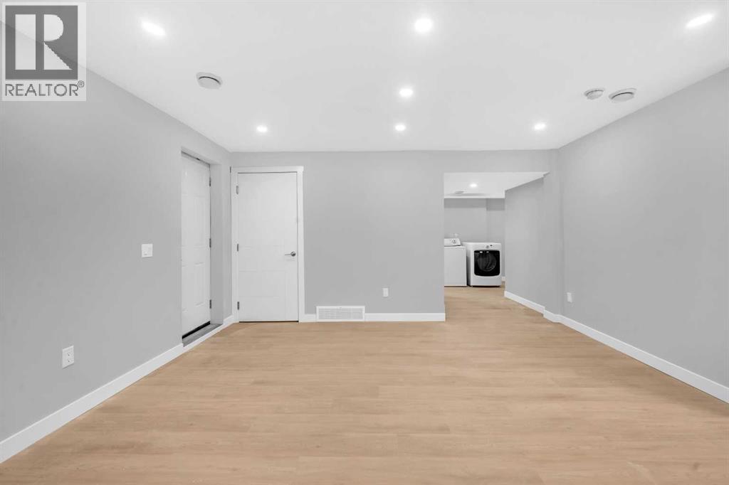 Single Family House Bungalow for Sale in  Falwood Way NE Falconridge Calgary 