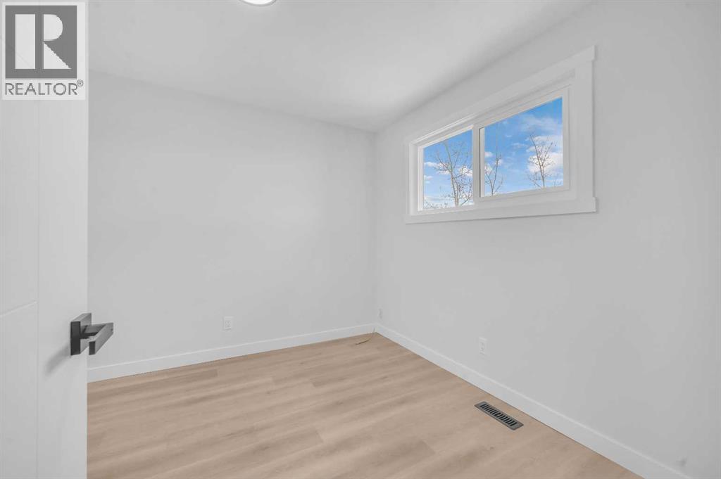 Single Family House for Sale in  Erin Ridge Road SE Erin Woods Calgary 