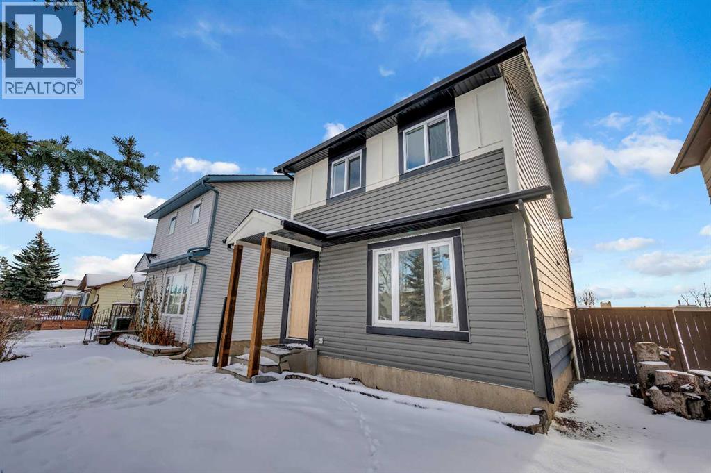 Single Family House for Sale in  Erin Ridge Road SE Erin Woods Calgary 