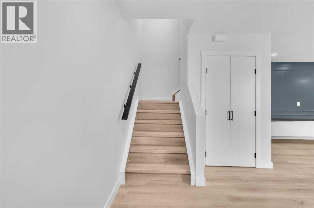 Single Family House for Sale in  Erin Ridge Road SE Erin Woods Calgary 