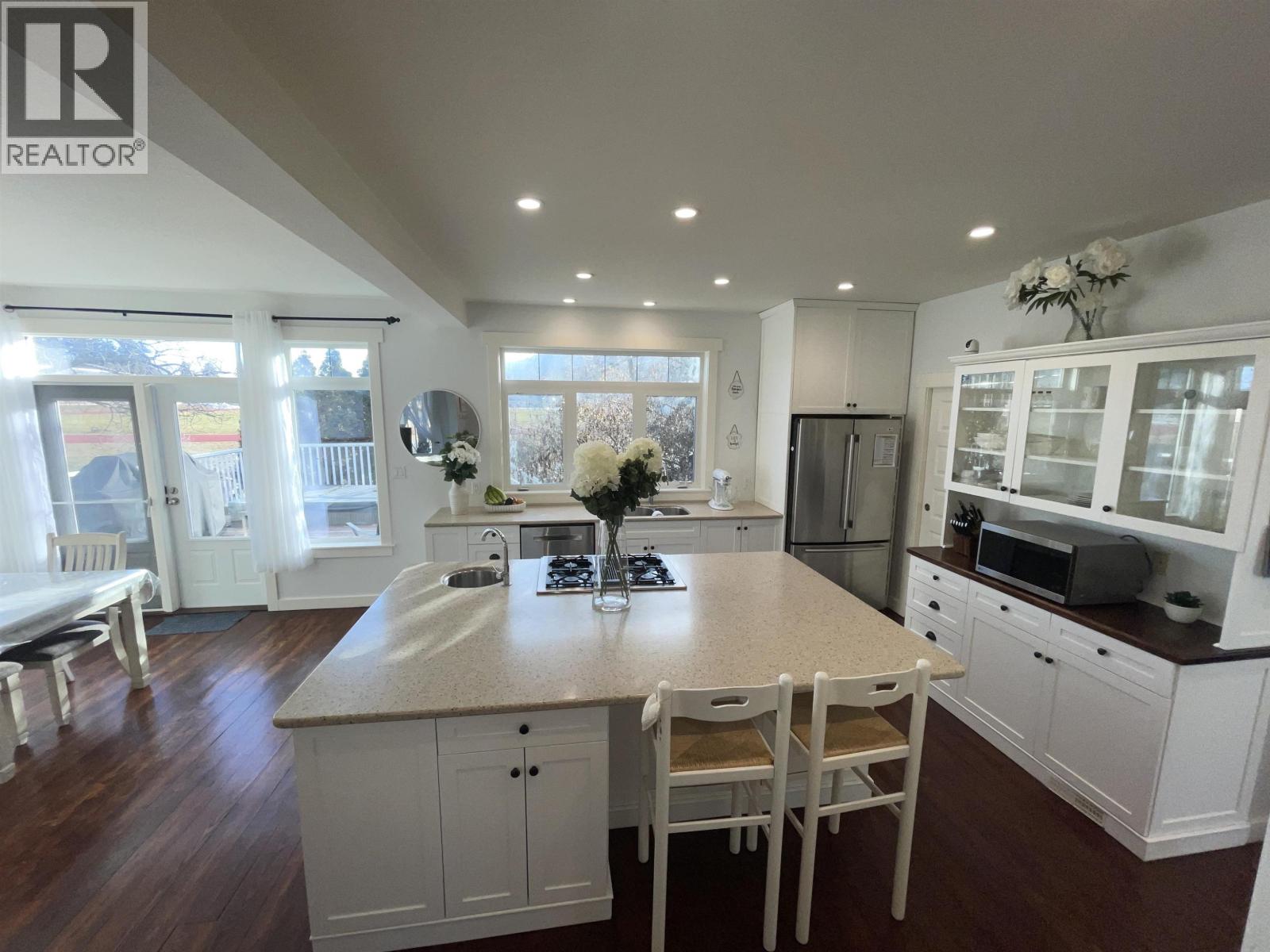 4556 SCHIBLI Street, Smithers