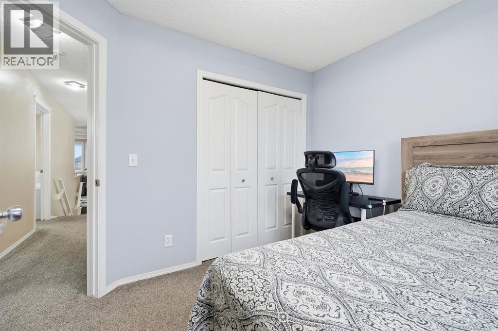 Single Family House for Sale in  San Fernando Crescent NE Monterey Park Calgary 