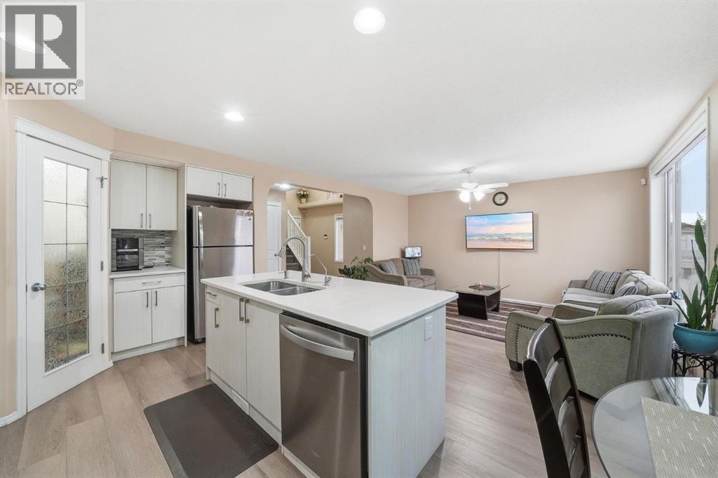 Single Family House for Sale in  San Fernando Crescent NE Monterey Park Calgary 