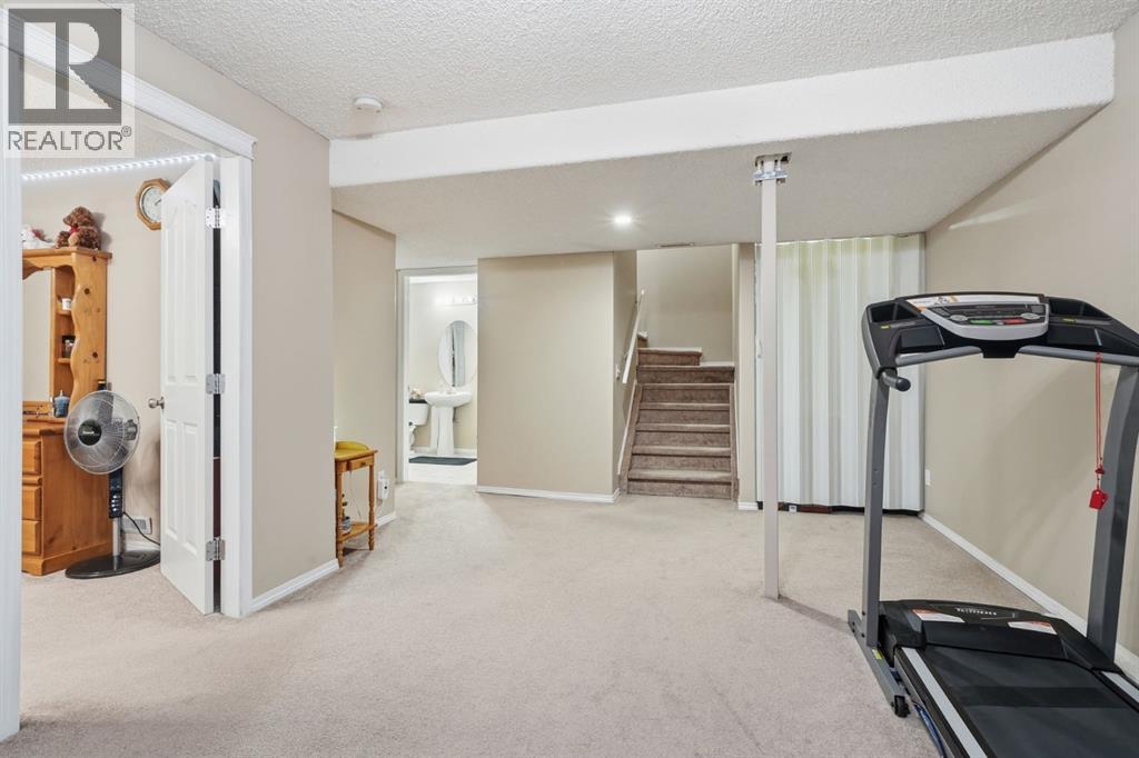Single Family House for Sale in  San Fernando Crescent NE Monterey Park Calgary 