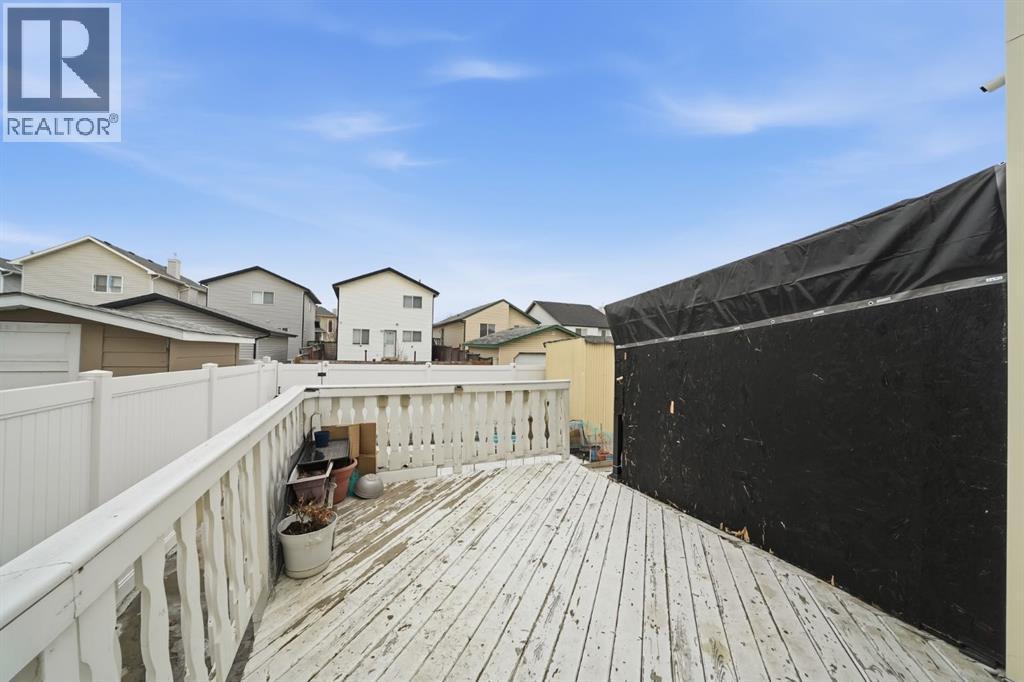 Single Family House for Sale in  San Fernando Crescent NE Monterey Park Calgary 