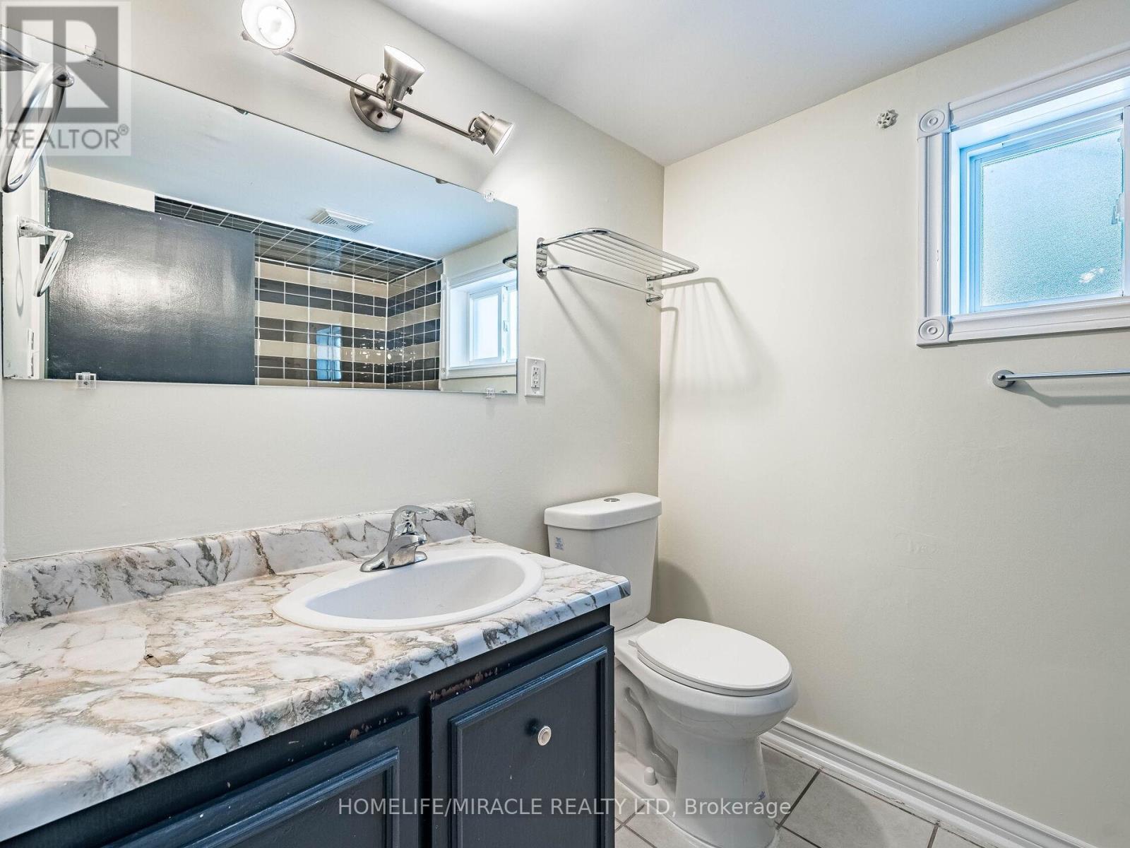 209 APACHE TRAIL - 37