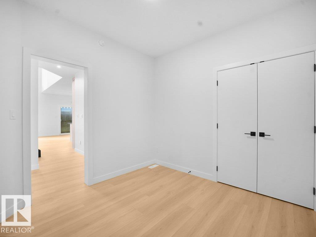 3312 Chickadee Dr NW, Edmonton