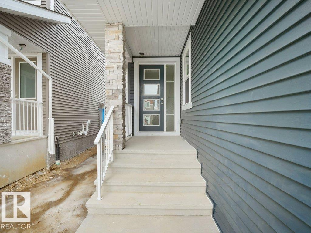 3312 Chickadee Dr NW, Edmonton