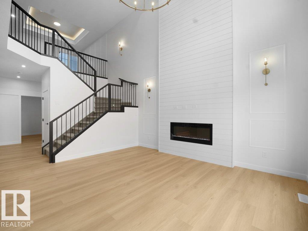 3312 Chickadee Dr NW, Edmonton