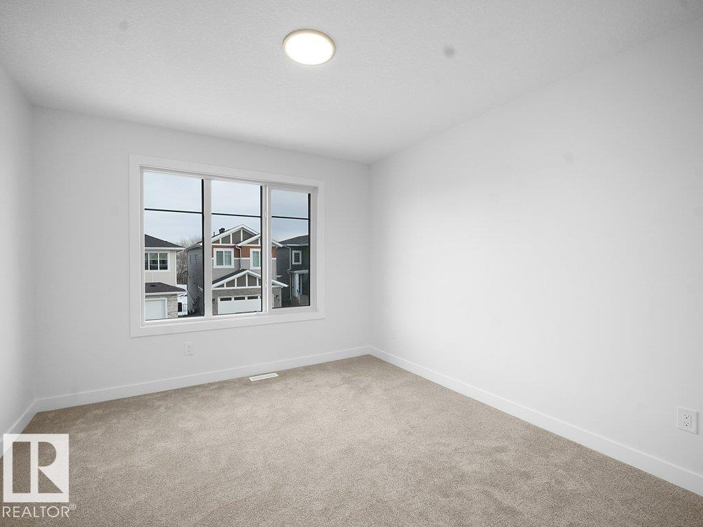 3312 Chickadee Dr NW, Edmonton