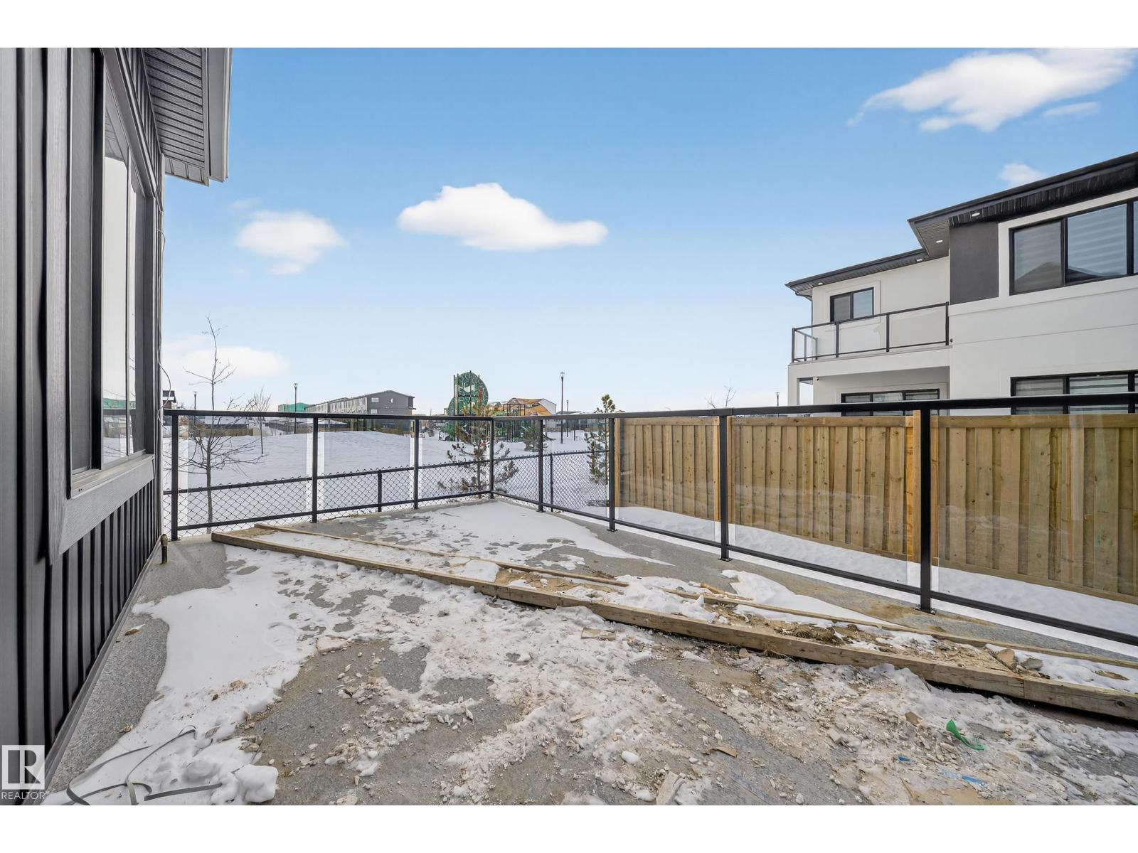 
          132 29 Street SW
            <br/>
            <span>Edmonton</span>
            , 
            <span>AB</span>
             <span>T6X3E2</span>
         - Photo 17