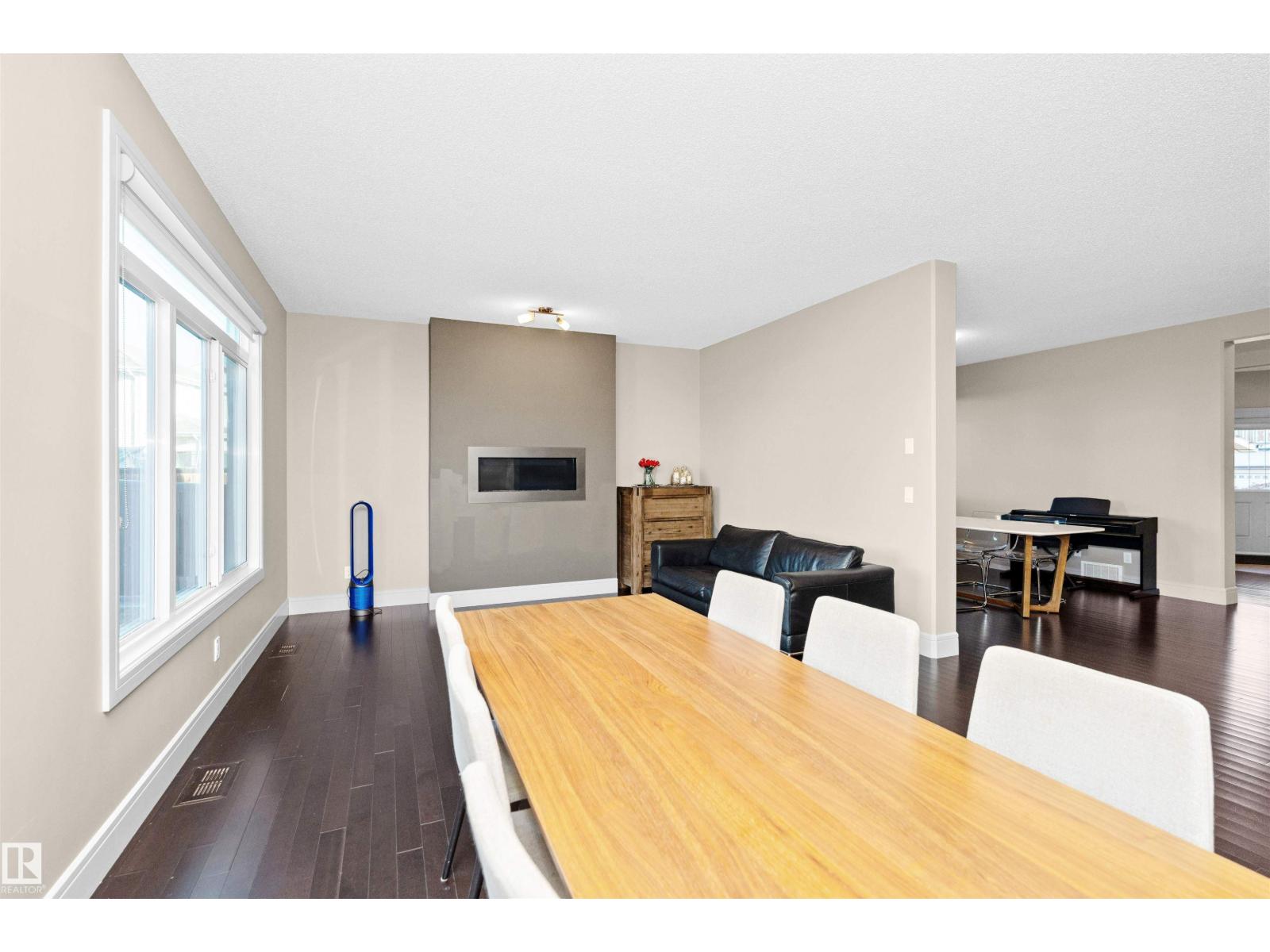 3856 AGAR GREEN GR SW, Edmonton