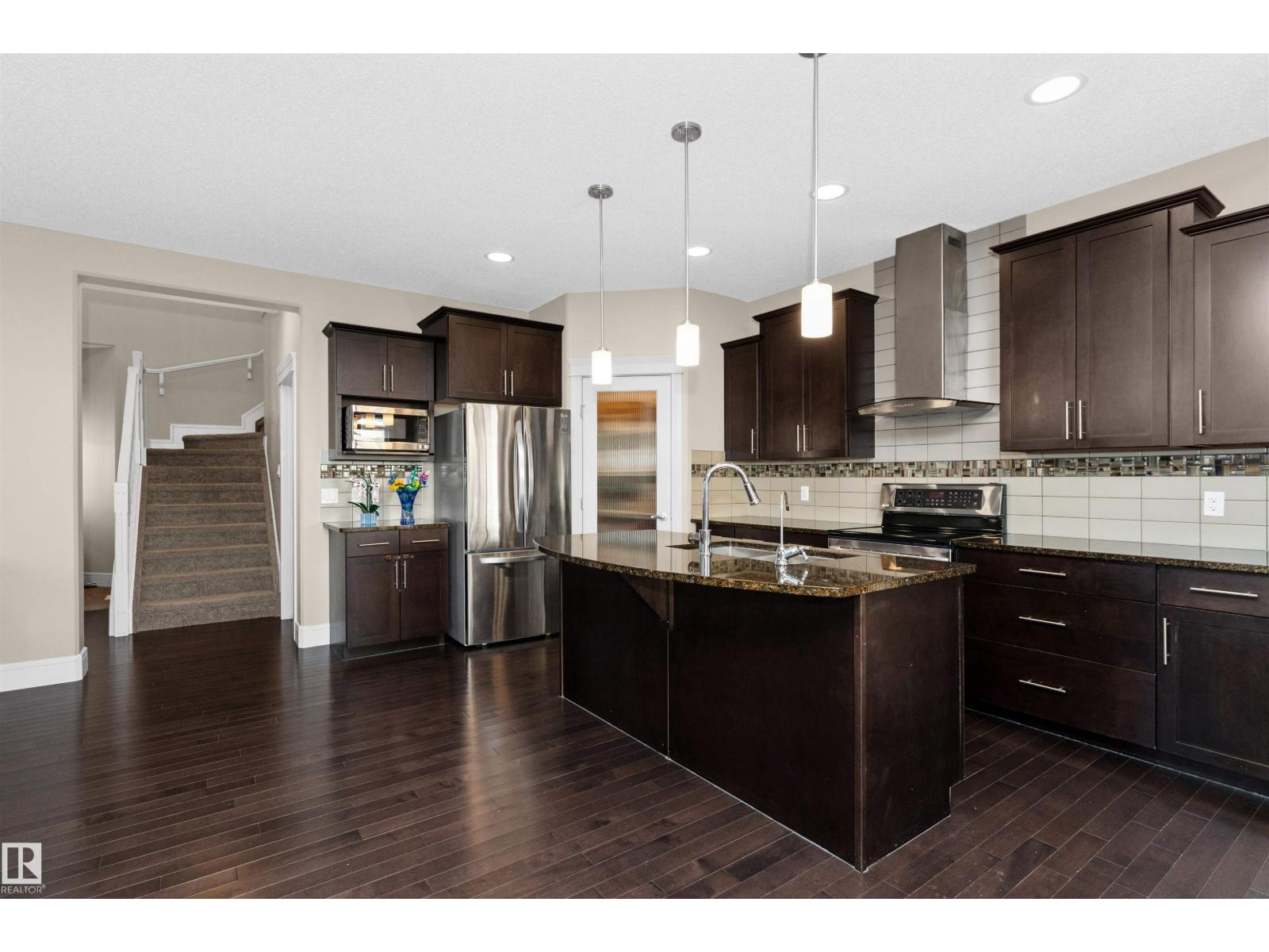 3856 AGAR GREEN GR SW, Edmonton