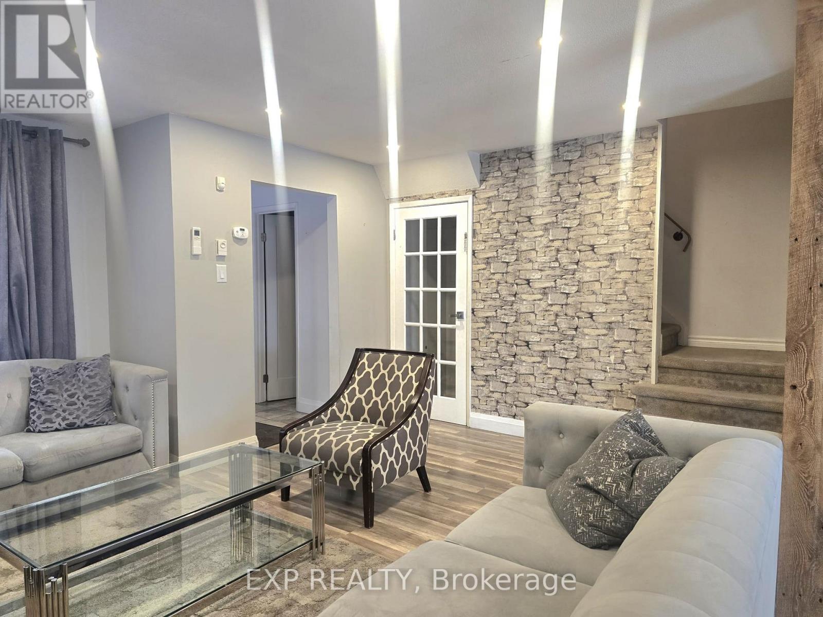 #44 700 HARMONY ROAD N - 4