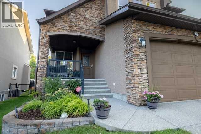 Single Family House for Sale in  Crestmont Way SW Crestmont Calgary 
