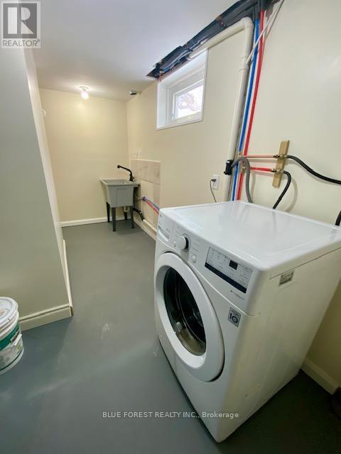 Utility room 1