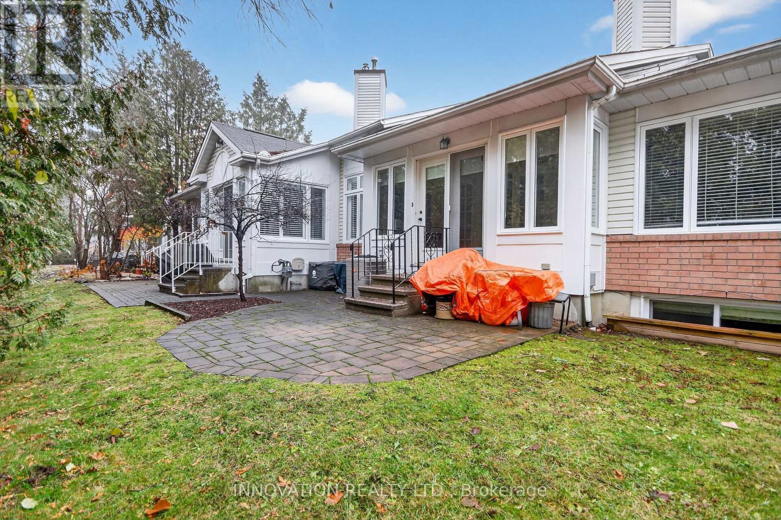 9 HEATHER GLEN COURT - 40