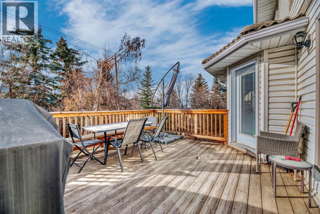 Single Family House for Sale in  Hawkwood Boulevard NW Hawkwood Calgary 