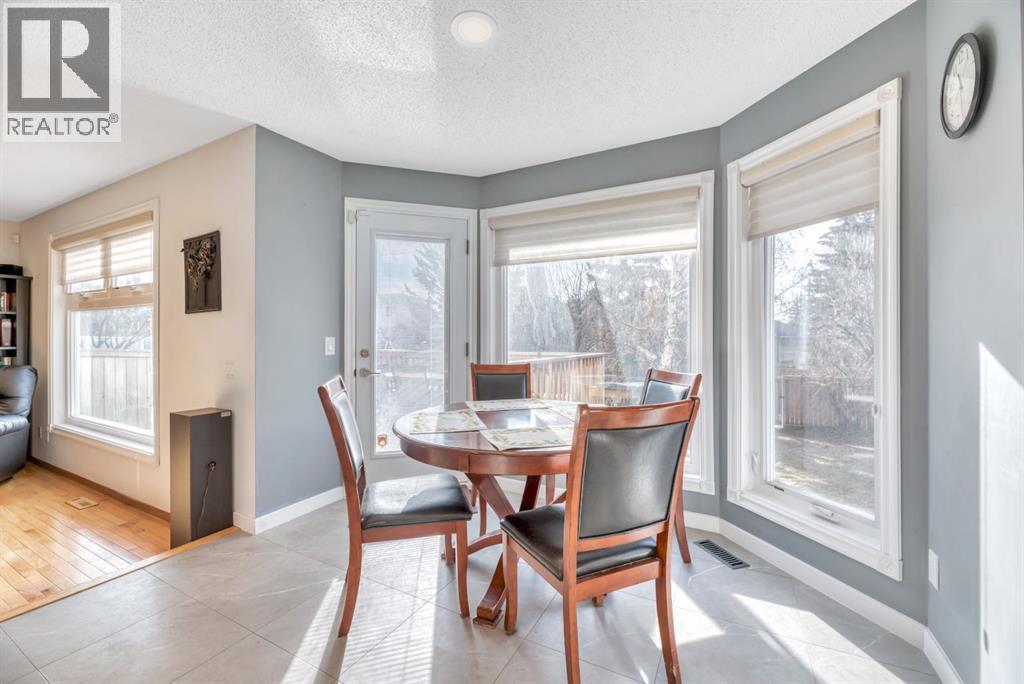 Single Family House for Sale in  Hawkwood Boulevard NW Hawkwood Calgary 