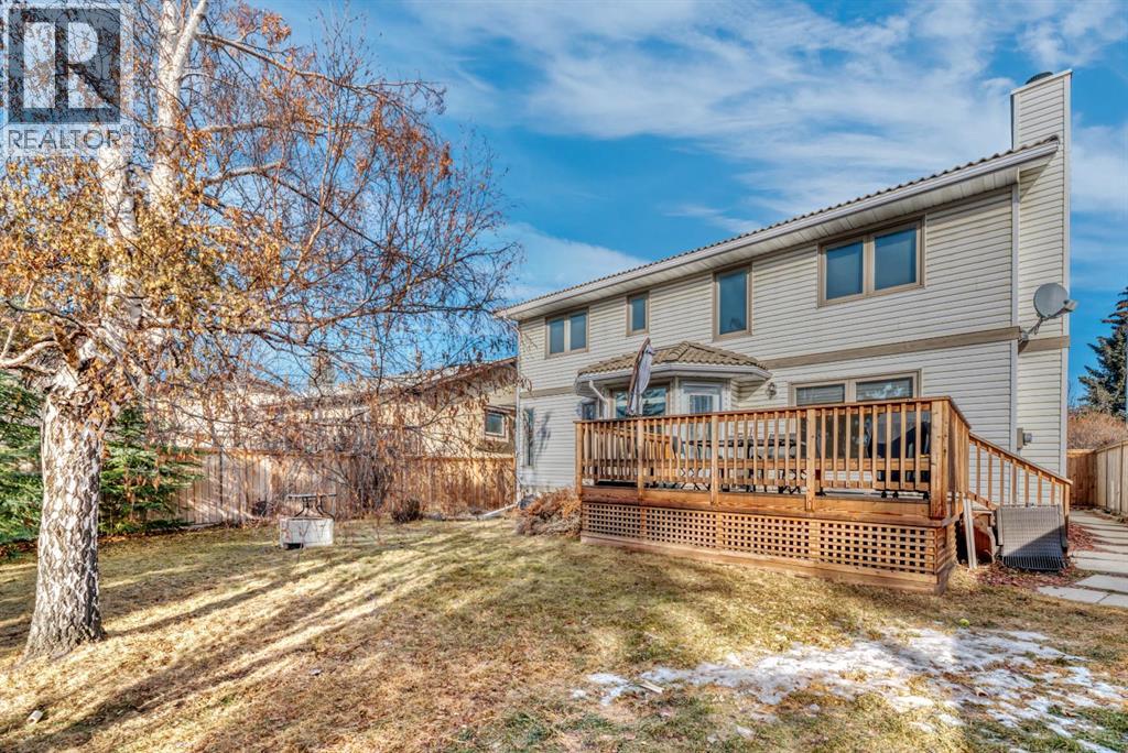 Single Family House for Sale in  Hawkwood Boulevard NW Hawkwood Calgary 