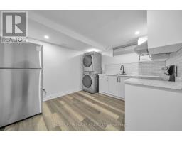 261 Country Hill Drive, Kitchener, ON N2E2C1 Photo 17