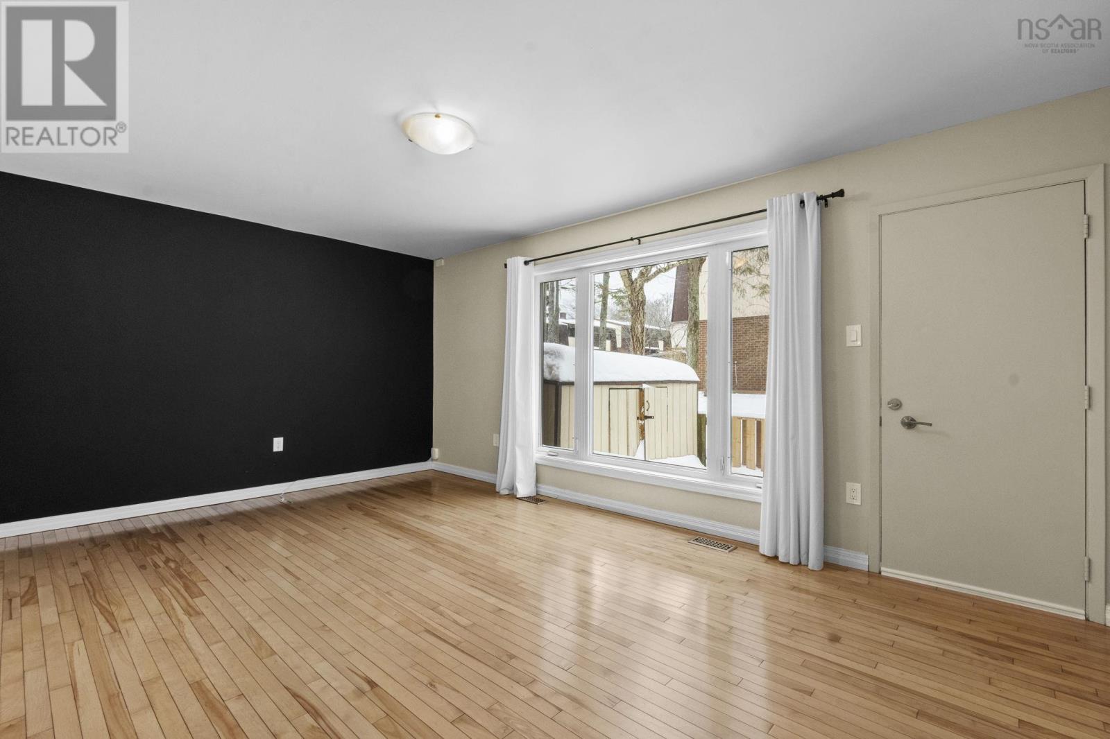 Property 7 of 50 of 222 Willett Street