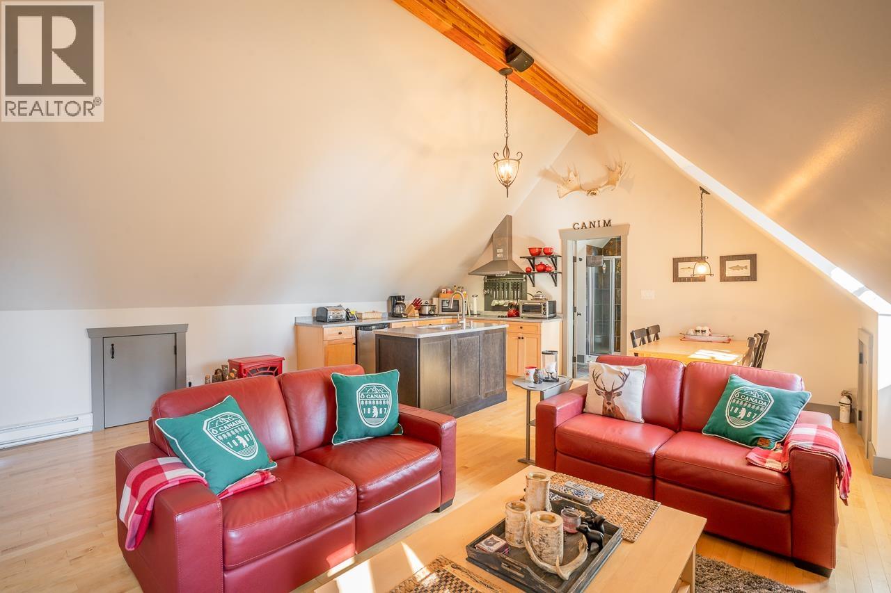 7460 RUFFELL ROAD - 12