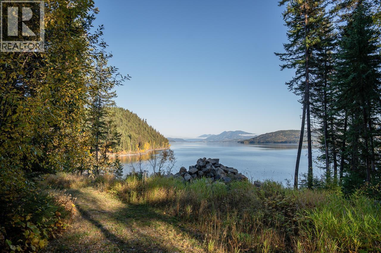 7460 RUFFELL ROAD, Canim Lake