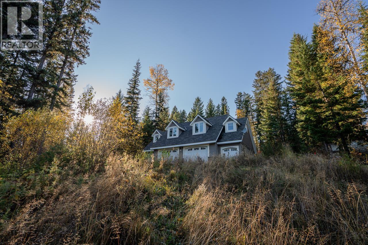 7460 RUFFELL ROAD, Canim Lake