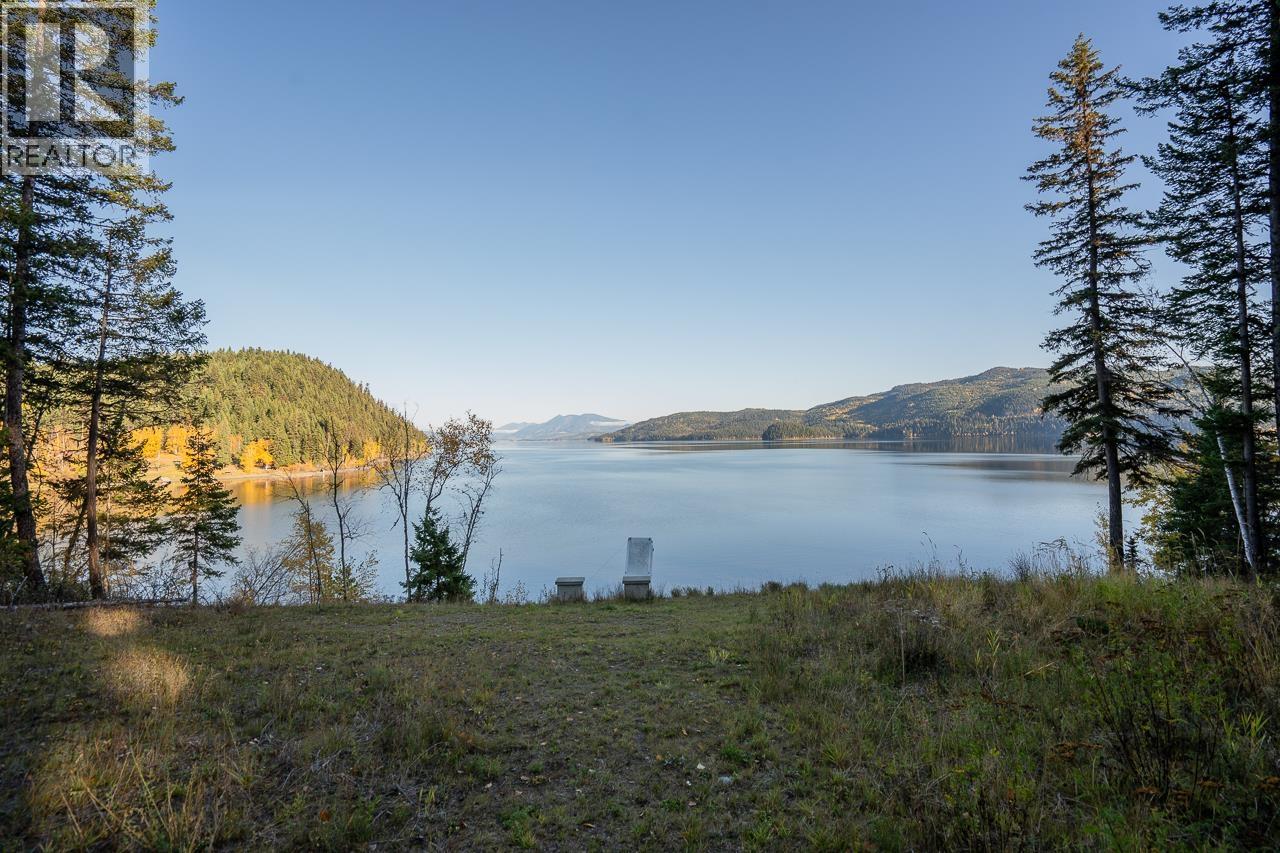 7460 RUFFELL ROAD, Canim Lake